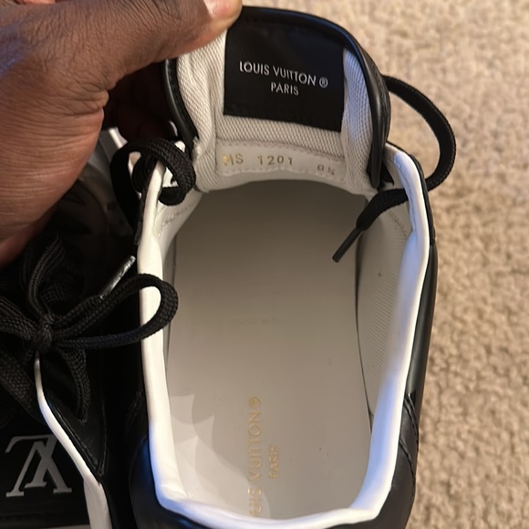 Authentic Louis Vuitton leather shoes Almost New - Picture 5 of 6